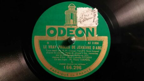 Ludmilla Pitoëff & Henri Vermeil – Le vray procès de Jehanne d’Arc – 1930 Ludmilla Pitoëff & Henri Vermeil - Le vray procès de Jehanne d'Arc - 1930